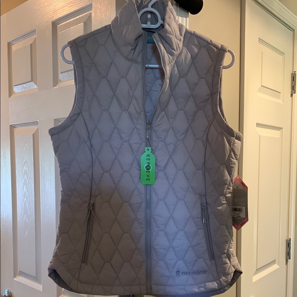 Free Country Women's Gray Quilted Vest